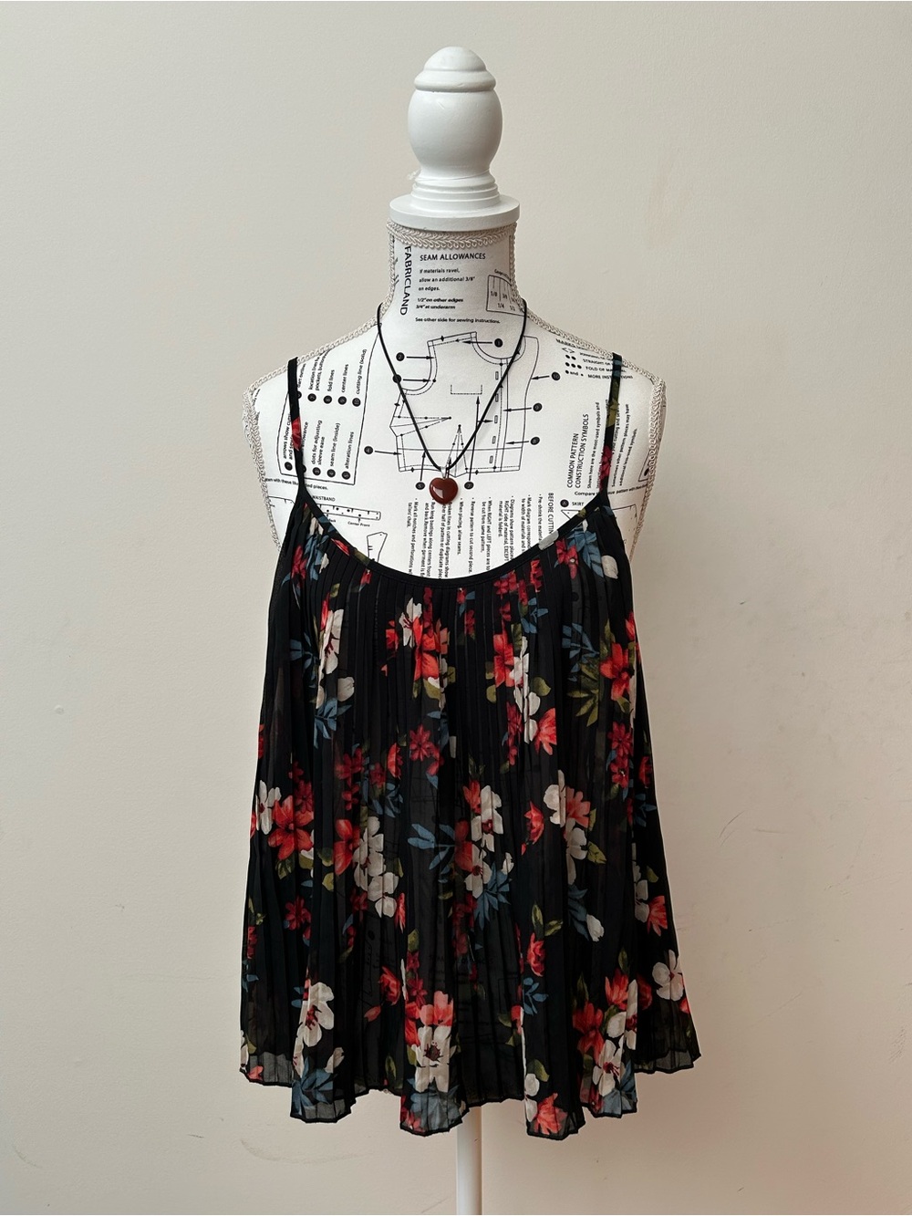Hollister Black Floral Pleated Spaghetti-Strap Camisole